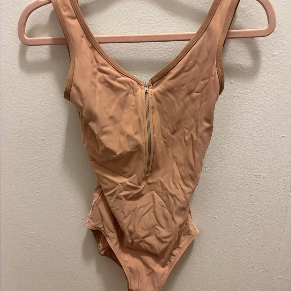 Elevé Low Back Zip Up Leotard